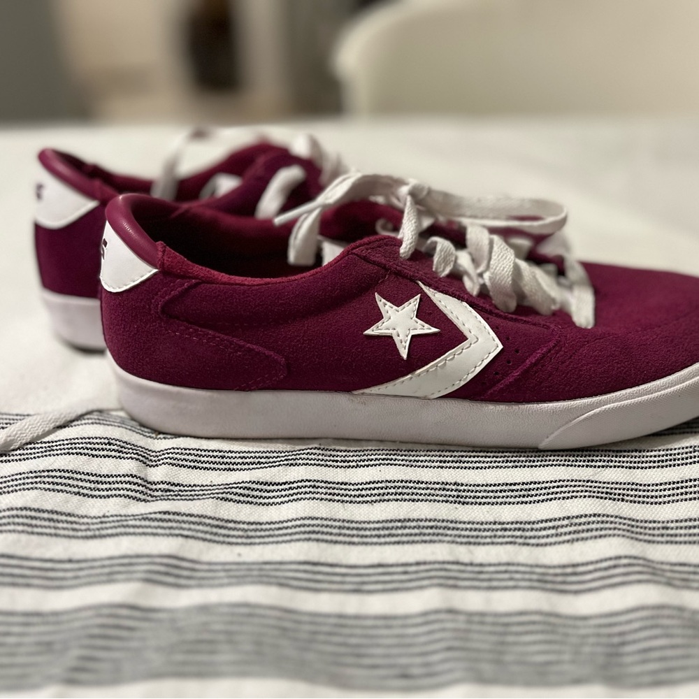 Converse check point shoes.